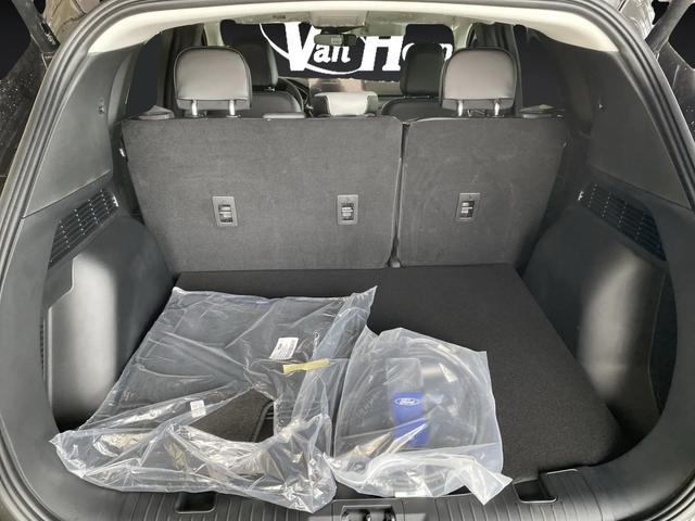 new 2026 Ford Escape PHEV car, priced at $34,495