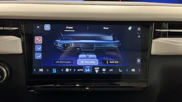 used 2025 Lincoln Navigator car, priced at $79,485