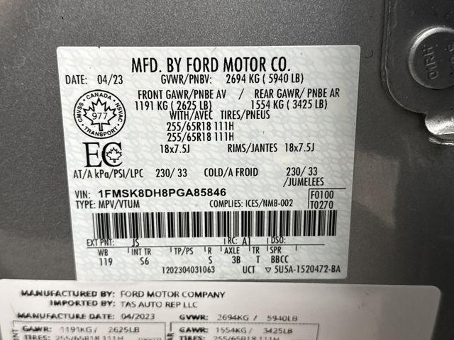 2023 Iconic Silver Metallic Ford Explorer