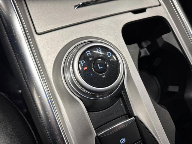 2023 Iconic Silver Metallic Ford Explorer