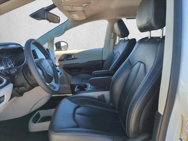 used 2024 Chrysler Pacifica car, priced at $29,959