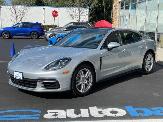 used 2018 Porsche Panamera car