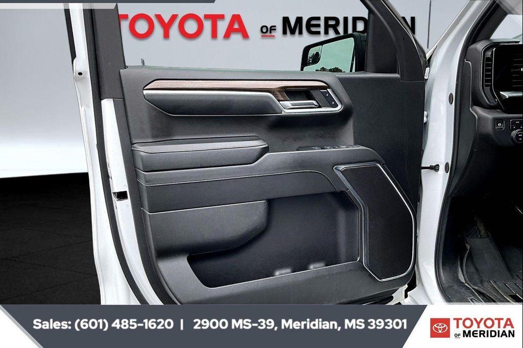used 2024 Chevrolet Silverado 1500 car, priced at $41,999