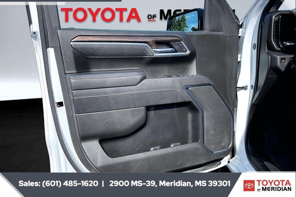 used 2025 Chevrolet Silverado 1500 car, priced at $45,144