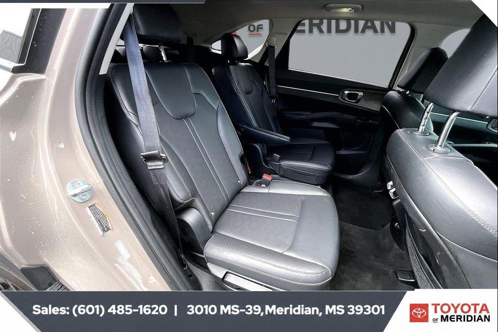 used 2024 Kia Sorento car, priced at $37,366