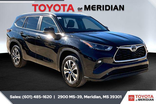 used 2024 Toyota Highlander car, priced at $36,945