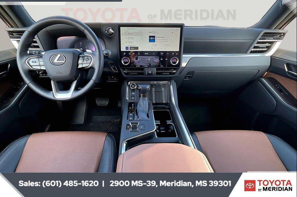 used 2025 Lexus GX 550 car, priced at $92,499