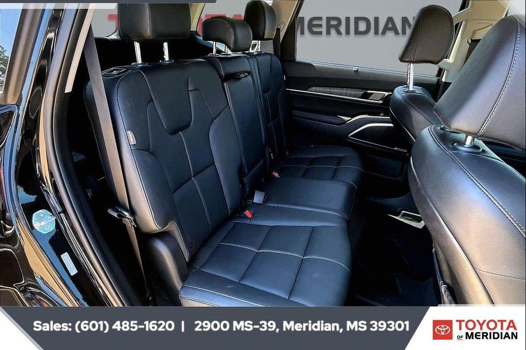 used 2024 Kia Telluride car, priced at $37,199