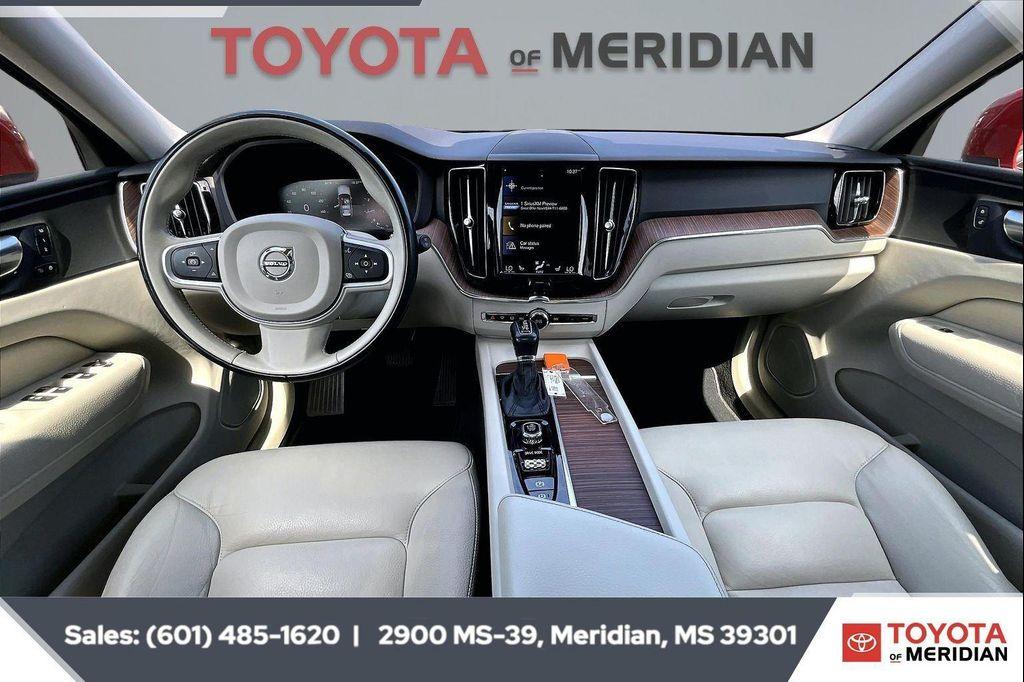 used 2021 Volvo XC60 car, priced at $22,399