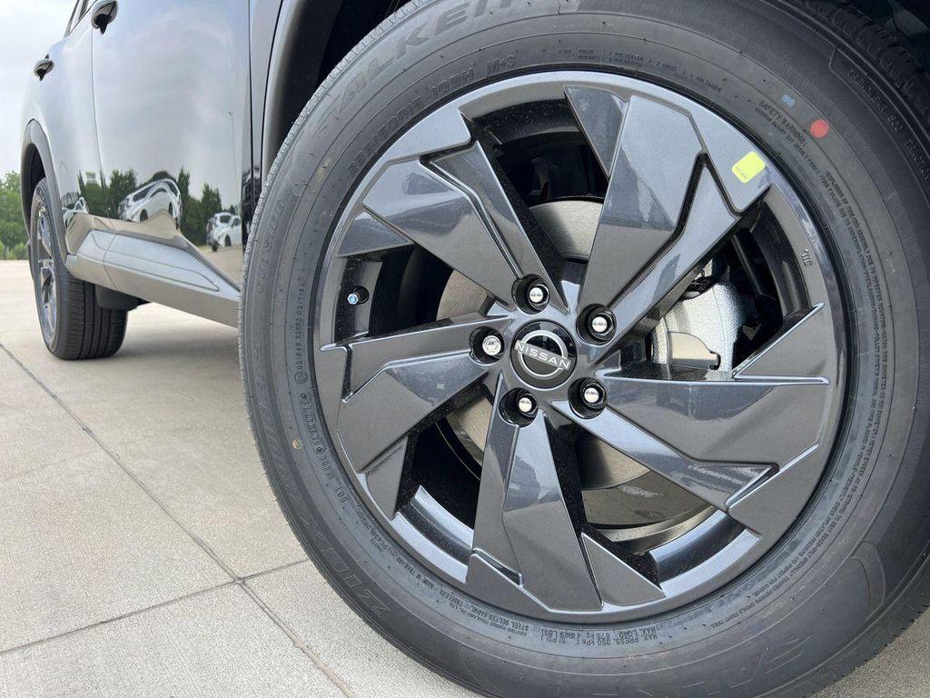 new 2026 Nissan Rogue car, priced at $25,085