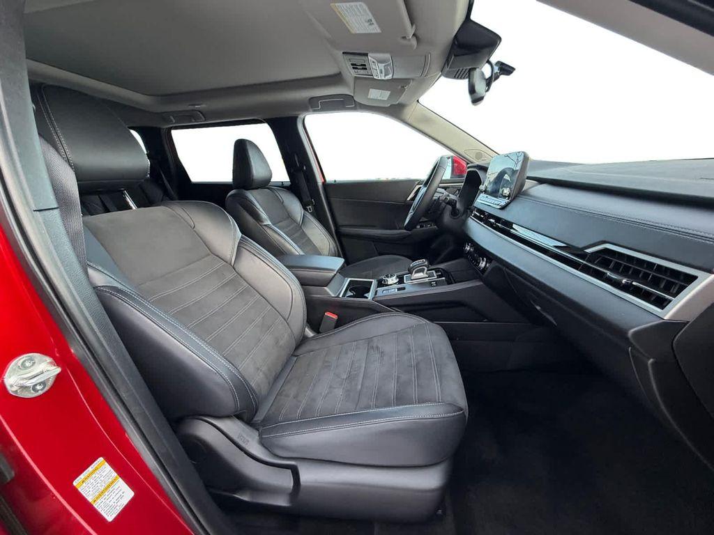 used 2024 Mitsubishi Outlander PHEV car, priced at $27,998