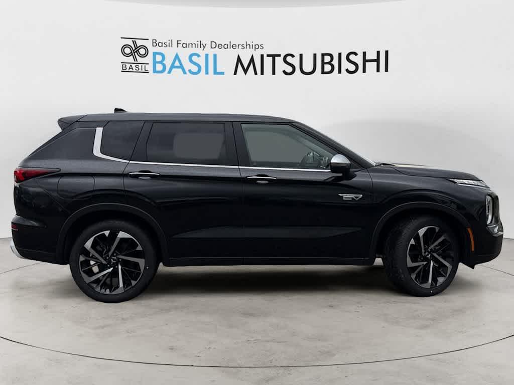 new 2025 Mitsubishi Outlander car, priced at $43,515