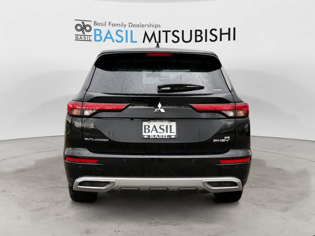 new 2025 Mitsubishi Outlander car, priced at $43,515