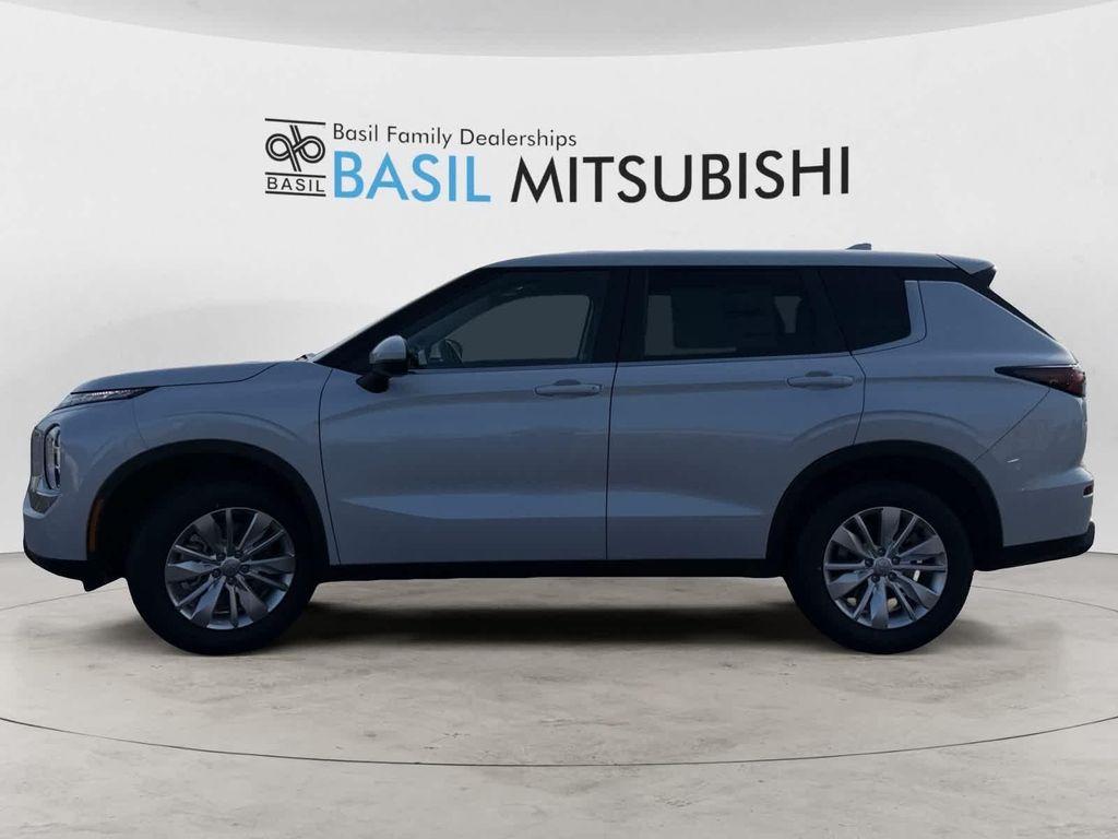 new 2026 Mitsubishi Outlander car, priced at $33,030