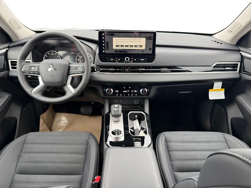 used 2025 Mitsubishi Outlander car, priced at $34,999