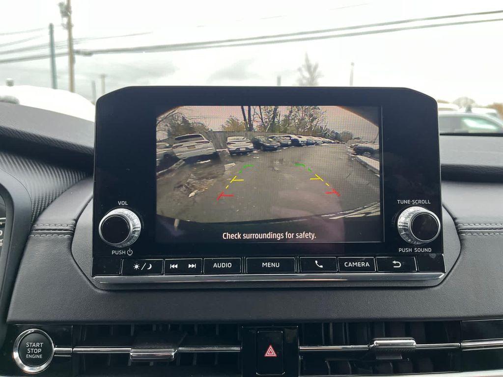 used 2024 Mitsubishi Outlander car, priced at $26,999