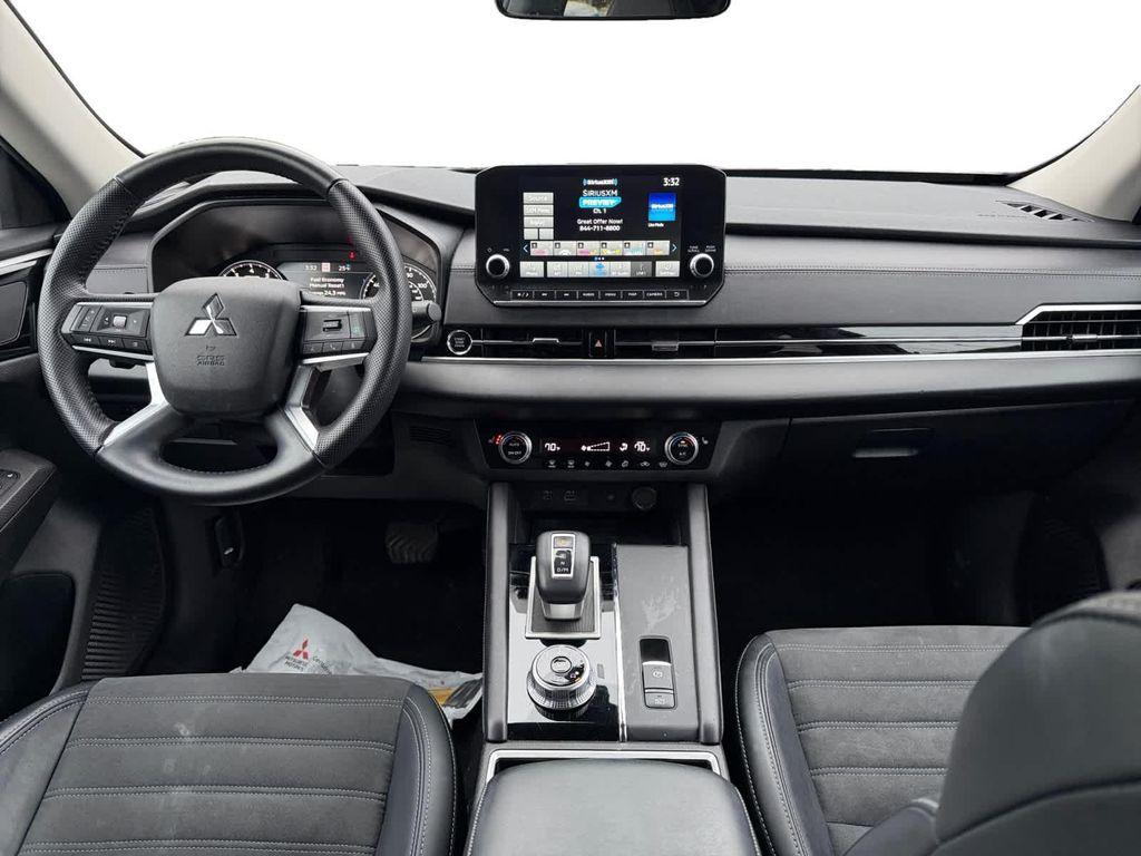 used 2024 Mitsubishi Outlander car, priced at $27,900