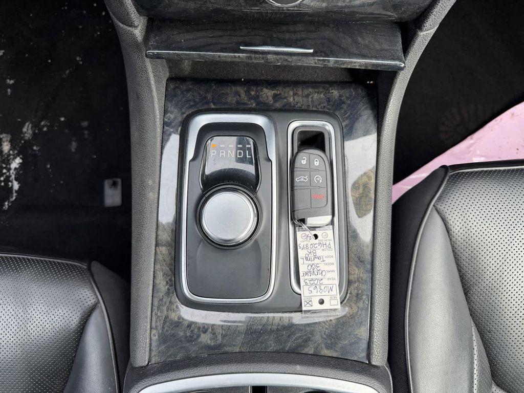 used 2023 Chrysler 300 car