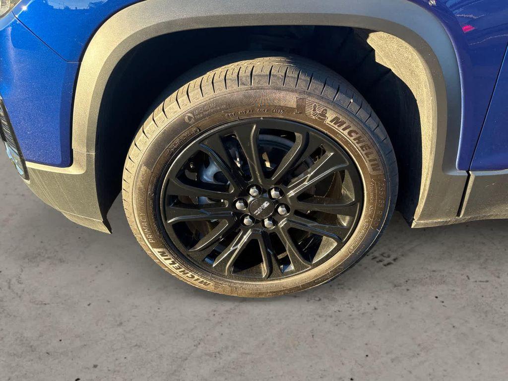 used 2023 GMC Acadia car, priced at $30,498