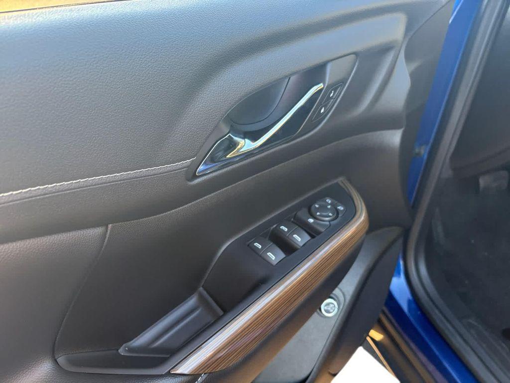 used 2023 GMC Acadia car, priced at $30,498