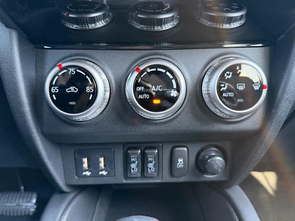 new 2025 Mitsubishi Outlander Sport car, priced at $29,515