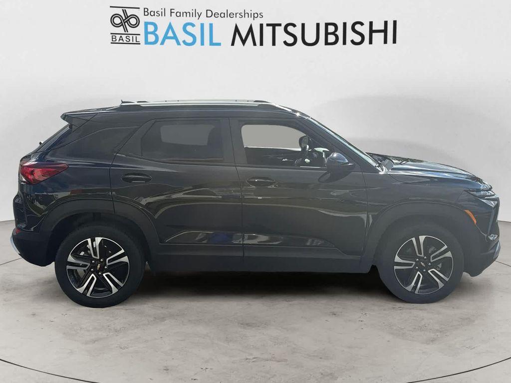 used 2025 Chevrolet TrailBlazer car, priced at $23,128