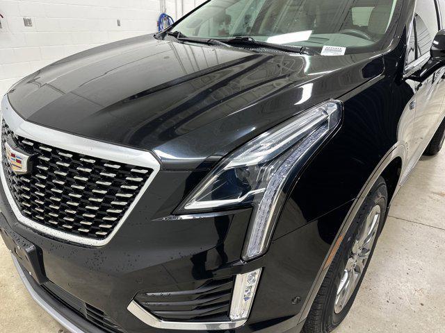 used 2022 Cadillac XT5 car, priced at $30,299