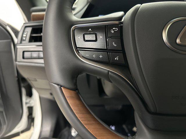 new 2025 Lexus ES 350 car, priced at $54,440