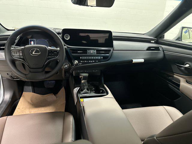 new 2025 Lexus ES 350 car, priced at $47,615