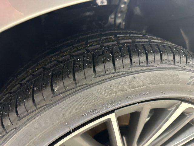 new 2025 Lexus ES 350 car, priced at $47,615