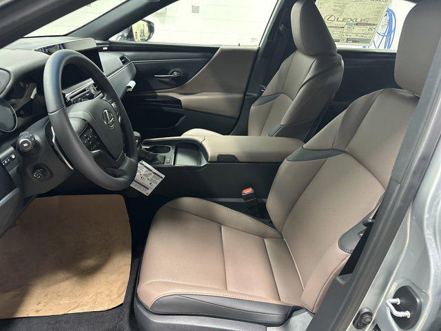 new 2025 Lexus ES 350 car, priced at $47,615