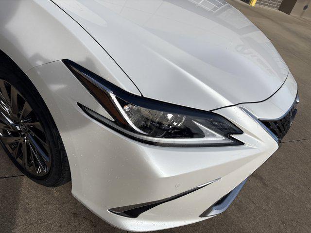 new 2025 Lexus ES 350 car, priced at $52,715
