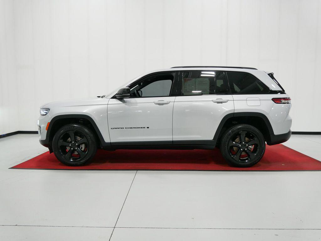 used 2023 Jeep Grand Cherokee car, priced at $33,991