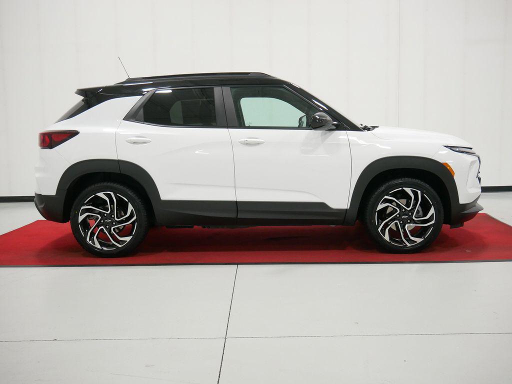 used 2024 Chevrolet TrailBlazer car, priced at $26,991