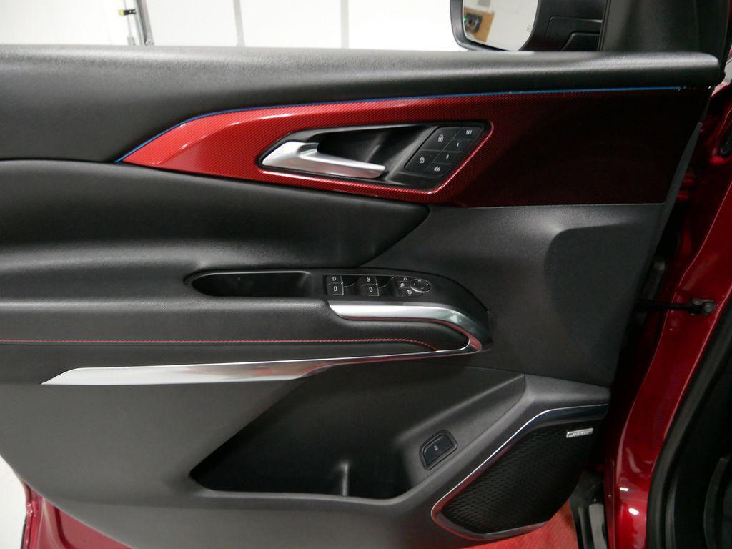 used 2024 Chevrolet Traverse car, priced at $50,991