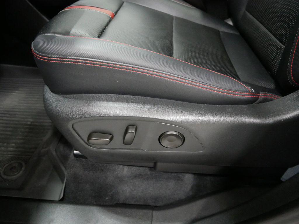 used 2024 Chevrolet Traverse car, priced at $50,991