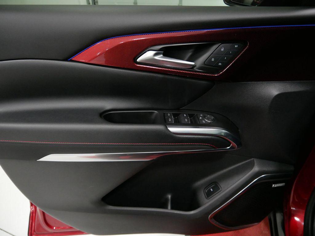 used 2024 Chevrolet Traverse car, priced at $50,991