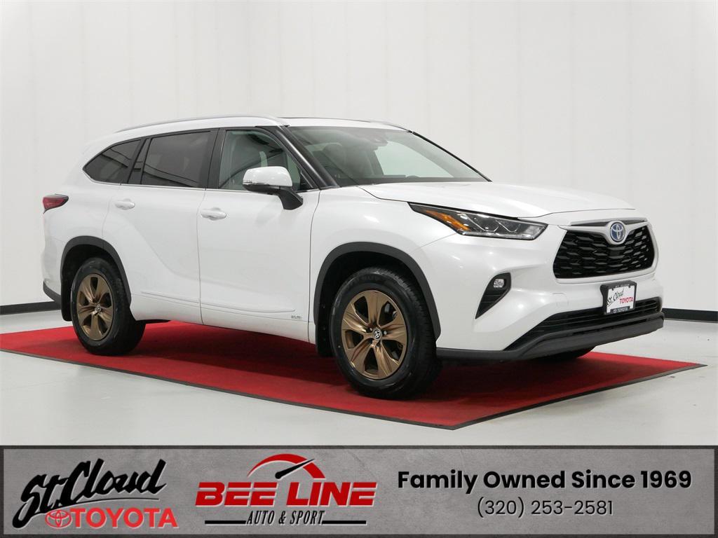 used 2023 Toyota Highlander Hybrid car, priced at $29,491