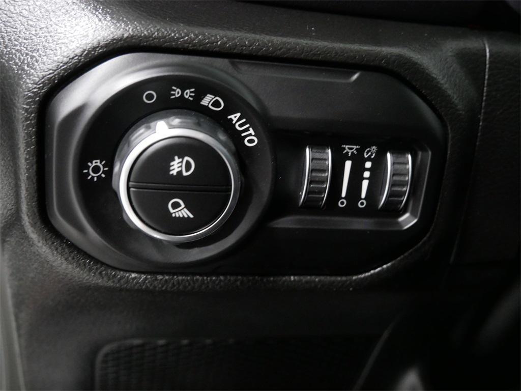 used 2022 Jeep Gladiator car, priced at $34,491