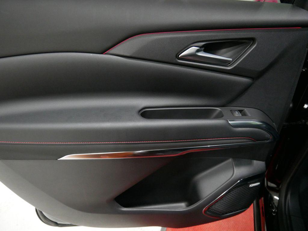 used 2024 Chevrolet Traverse car, priced at $50,491