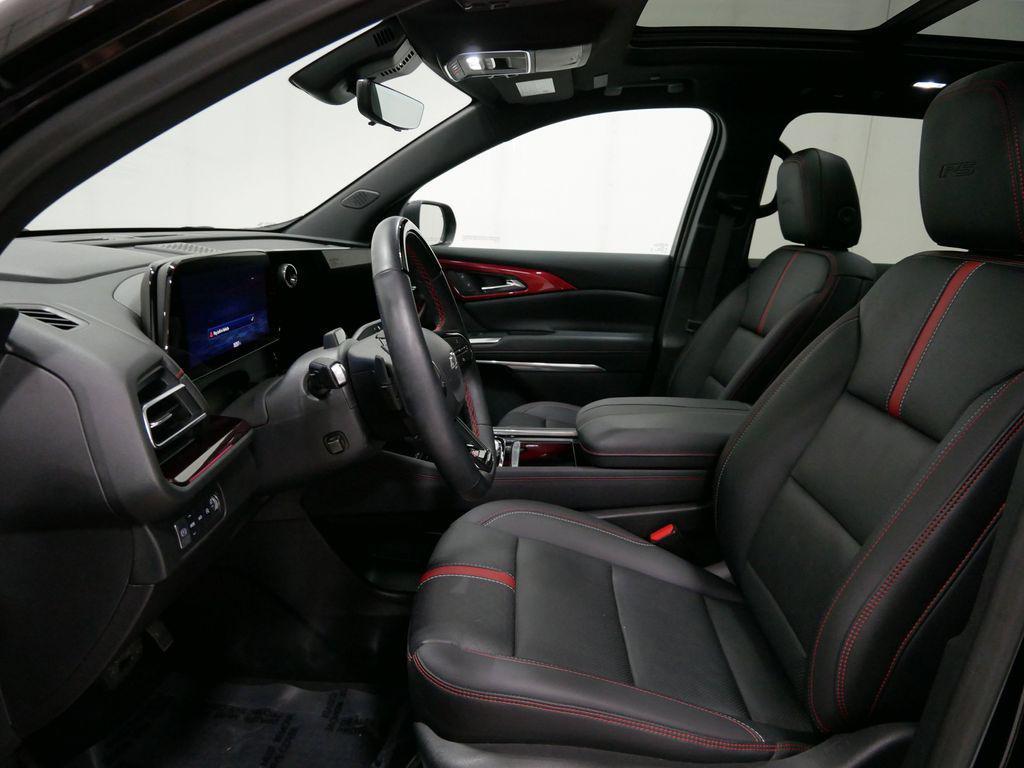 used 2024 Chevrolet Traverse car, priced at $50,491