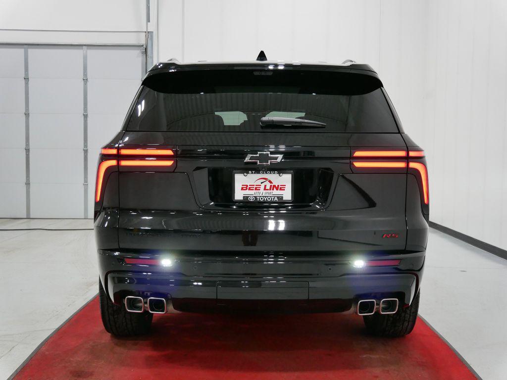 used 2024 Chevrolet Traverse car, priced at $50,491