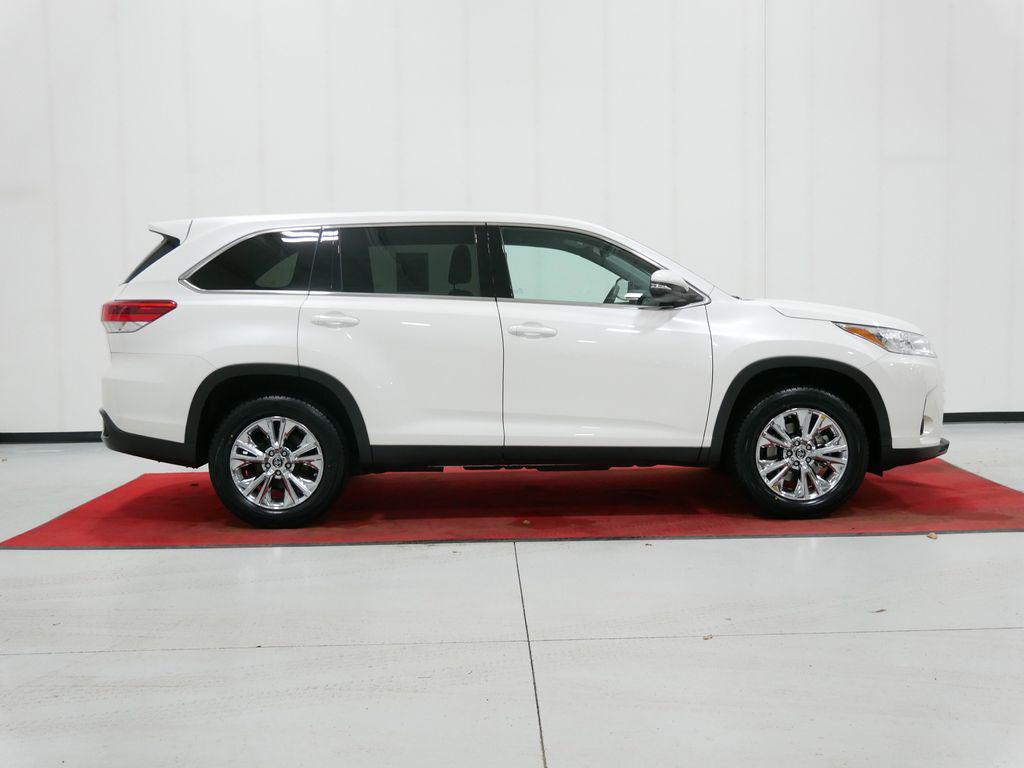 used 2019 Toyota Highlander car, priced at $24,991