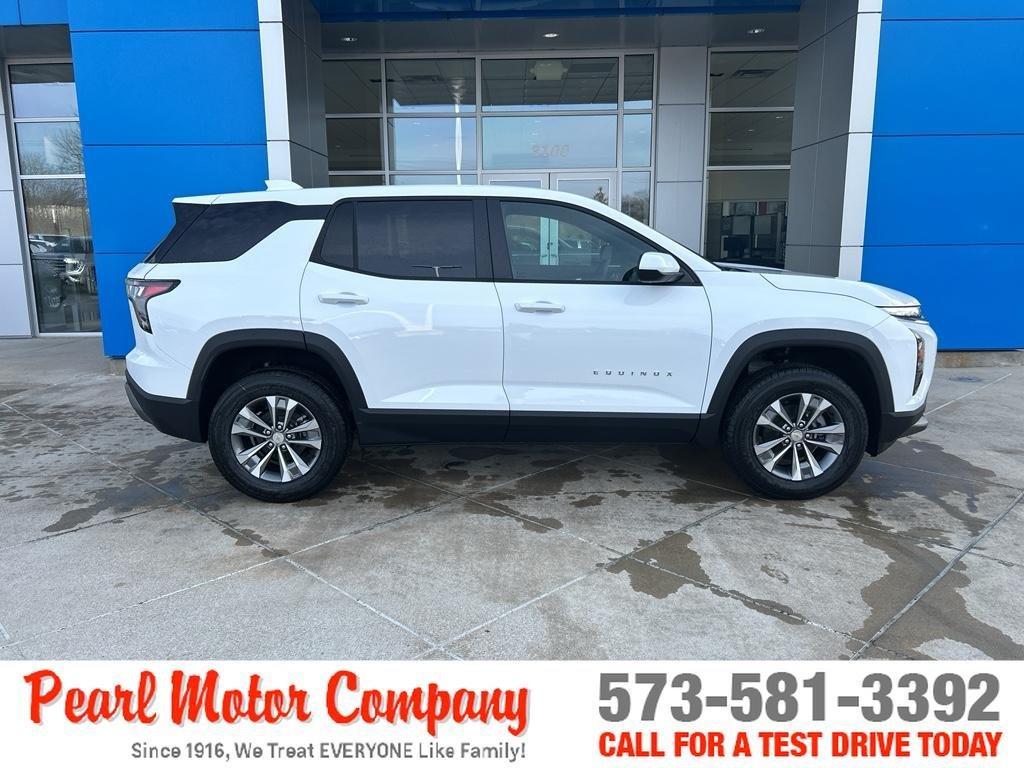 new 2026 Chevrolet Equinox car, priced at $31,205