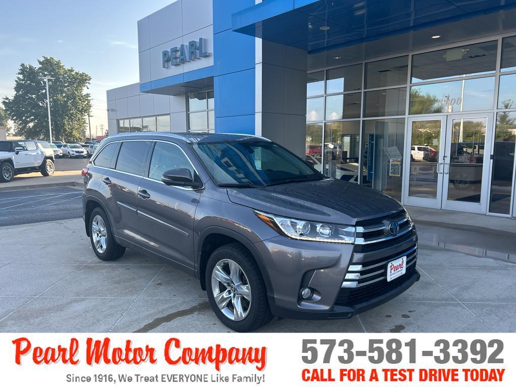 used 2018 Toyota Highlander car, priced at $24,950