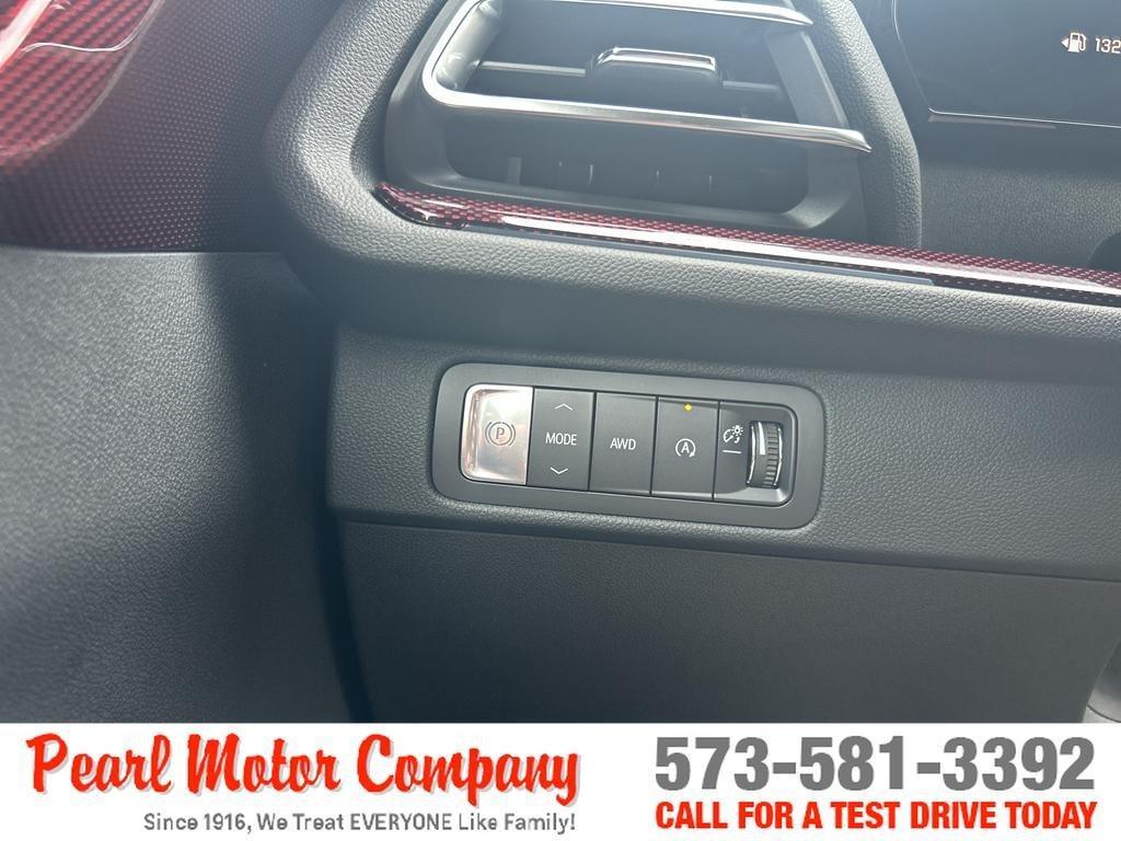 new 2026 Chevrolet Traverse car, priced at $58,619