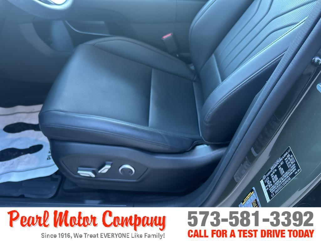 used 2025 Hyundai Santa Fe car, priced at $31,950