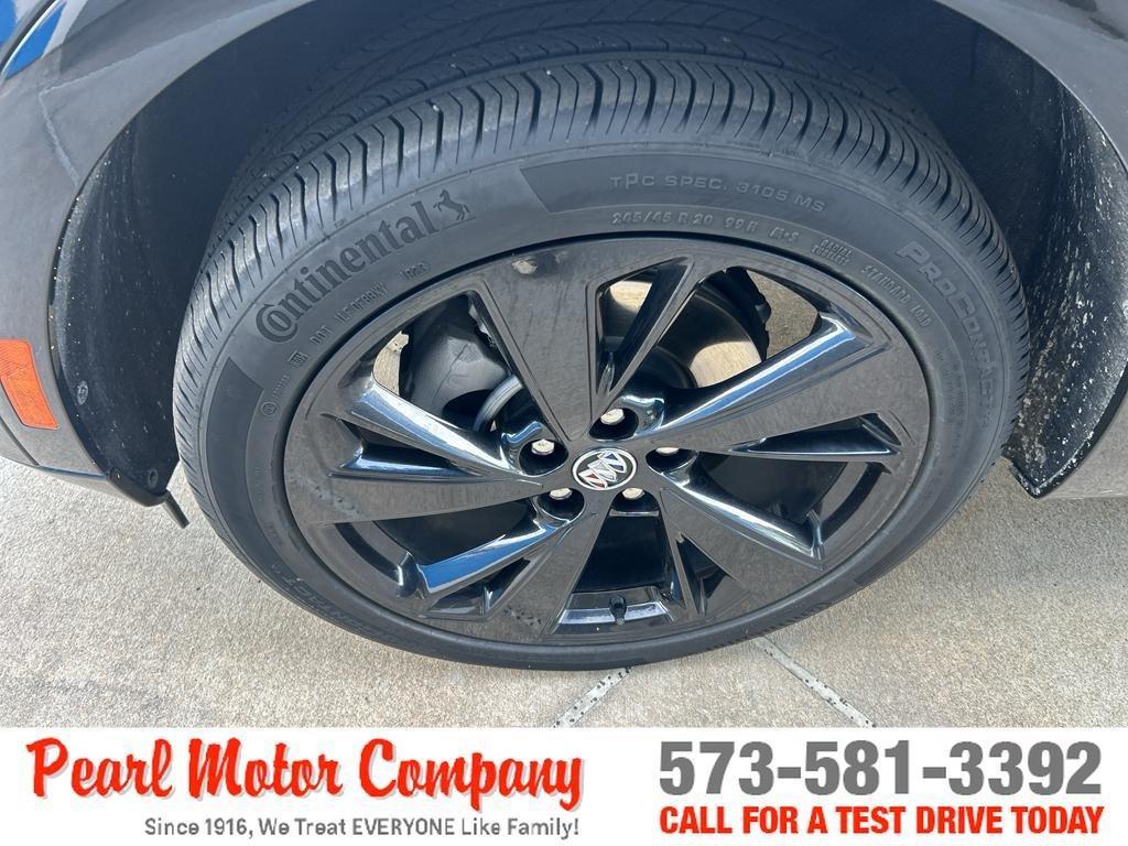 used 2023 Buick Envision car, priced at $29,500