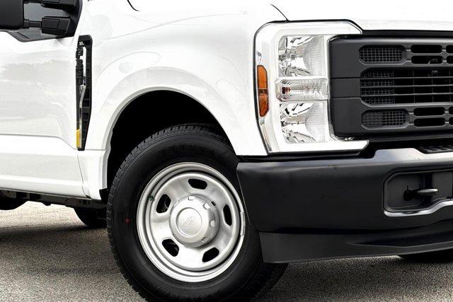 new 2025 Ford F-350 car, priced at $38,660