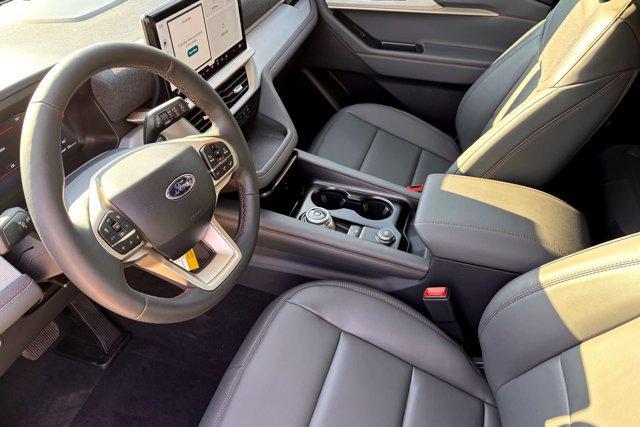 new 2025 Ford Explorer car, priced at $39,665